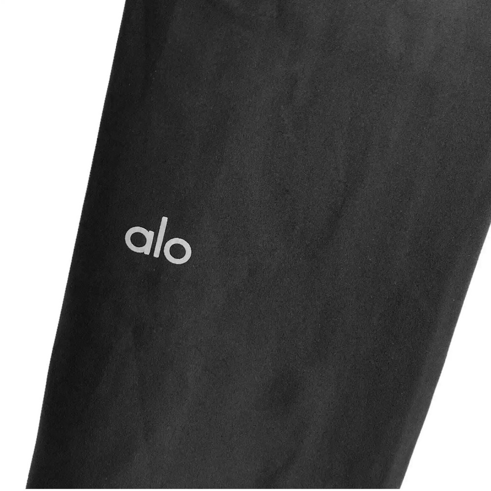 Alo Yoga High Waisted Ripped Warrior Leggings - Black - Small NWOT - Picture 4 of 14